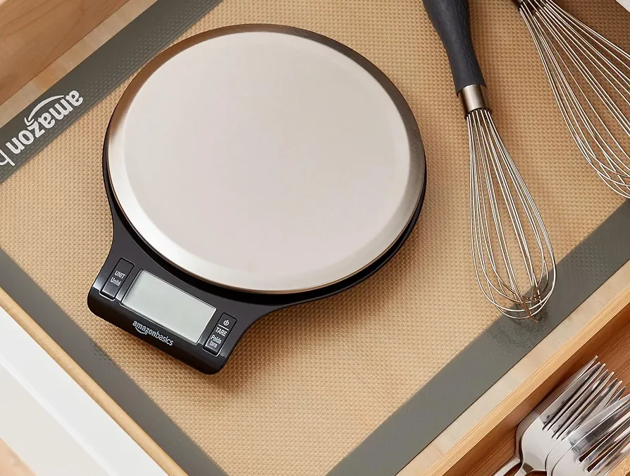 Amazon Basics Digital Kitchen Scale: Accurate & Compact!